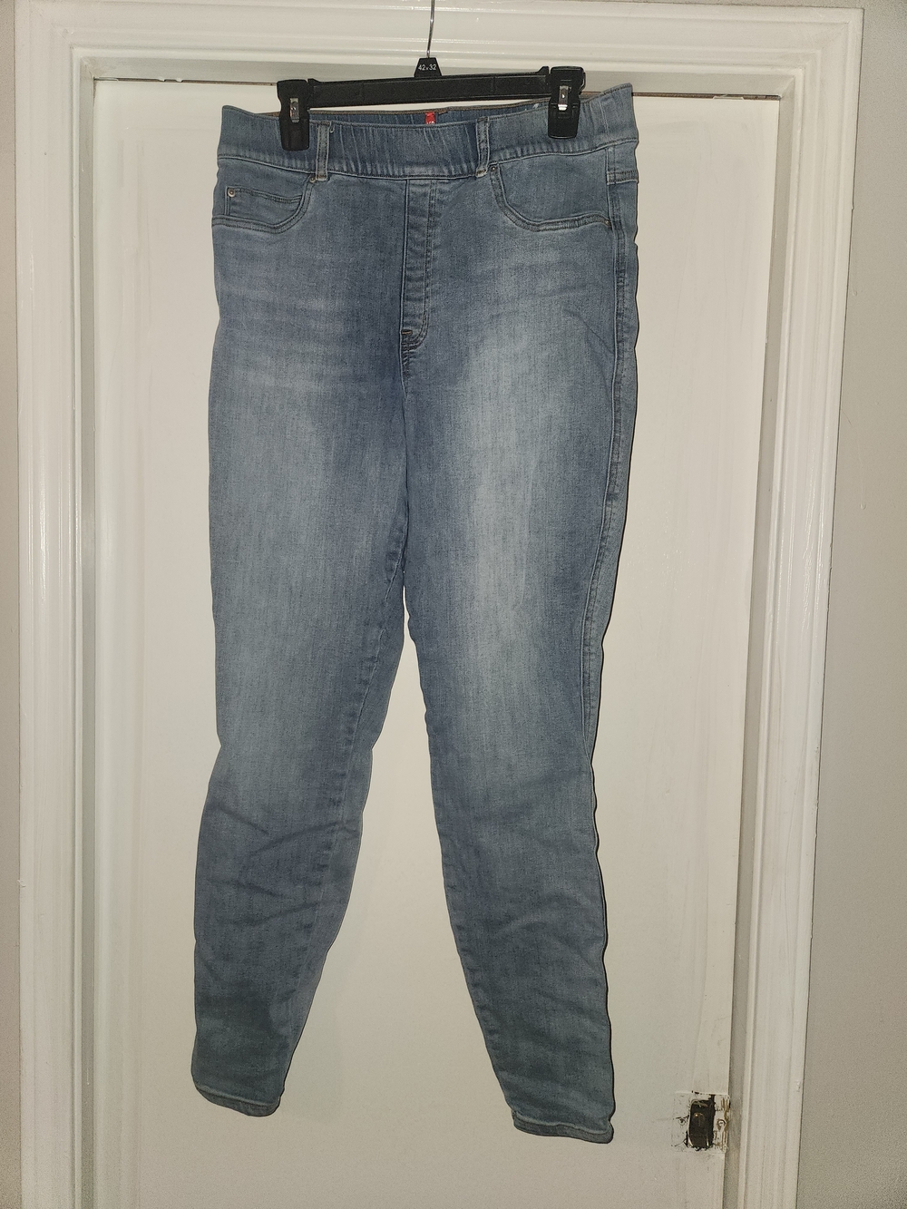 Spanx Light Blue Women's Pull-On Skinny Jeans